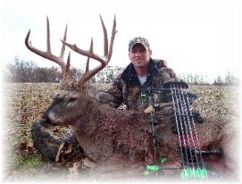 Whitetail Deer Outfitters in Illinois